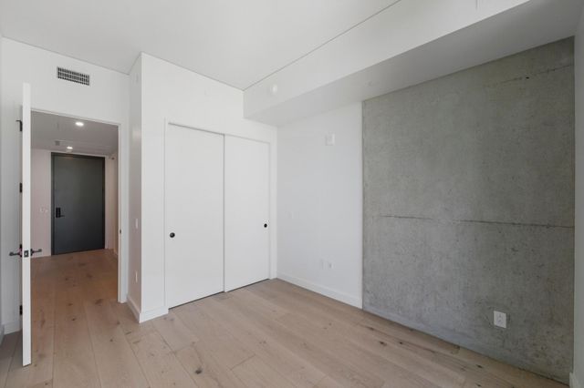 610 Davis ST 2710, Austin, TX 78701