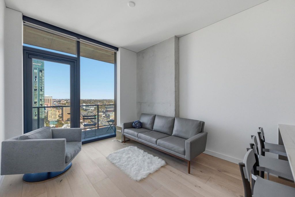 610 Davis ST 2710, Austin, TX 78701