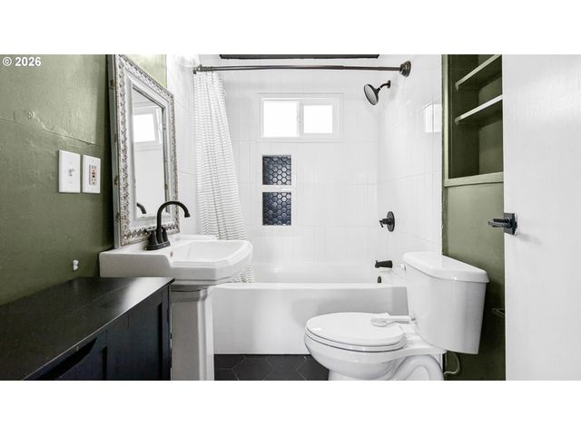 617 Se 8TH St, Pendleton, OR 97801