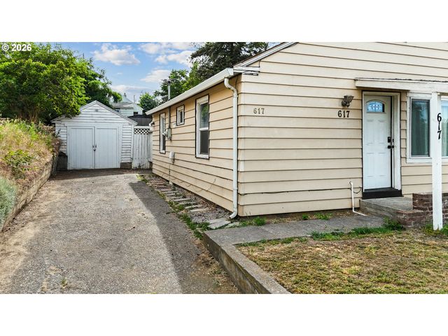 617 Se 8TH St, Pendleton, OR 97801