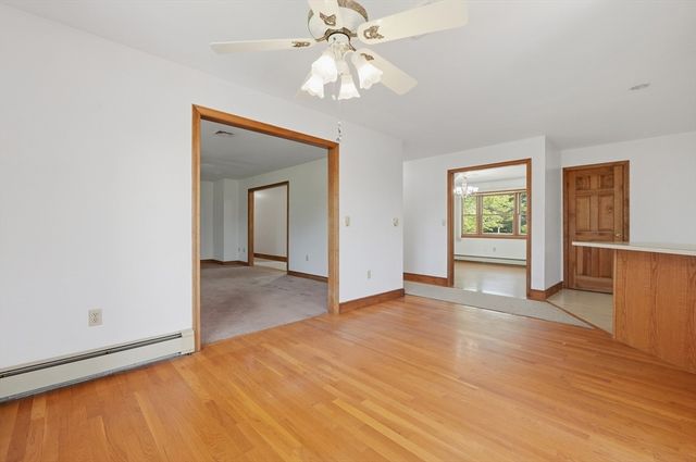 1 Daniel Ter, West Bridgewater, MA 02379
