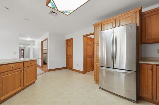 1 Daniel Ter, West Bridgewater, MA 02379
