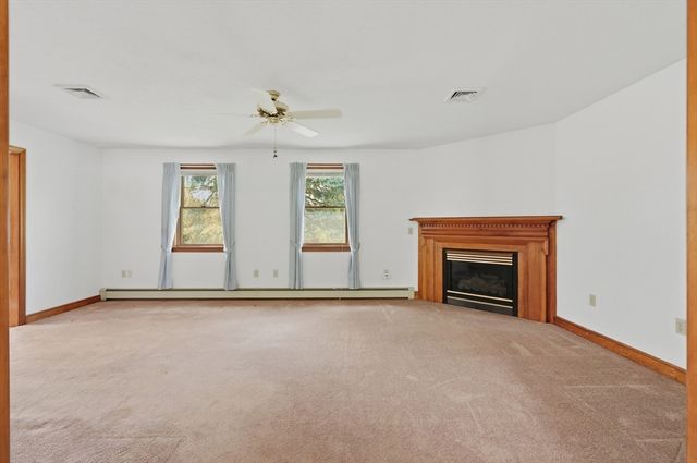 1 Daniel Ter, West Bridgewater, MA 02379