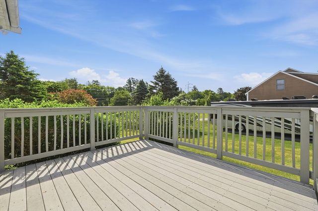 1 Daniel Ter, West Bridgewater, MA 02379