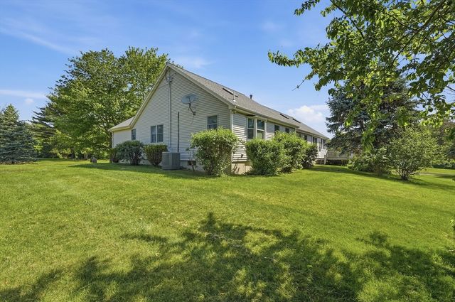 1 Daniel Ter, West Bridgewater, MA 02379