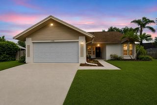 12008 PEONY COURT, Tampa, FL 33635