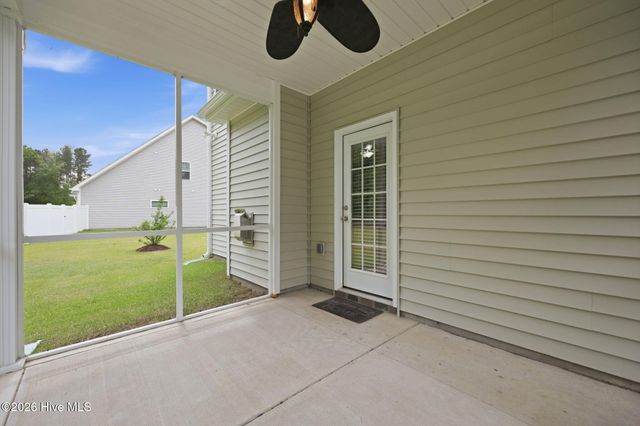 404 Holly Grove Drive, Winterville, NC 28590