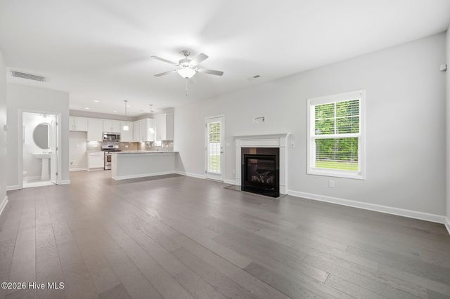 404 Holly Grove Drive, Winterville, NC 28590