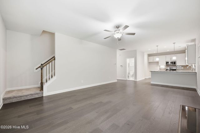 404 Holly Grove Drive, Winterville, NC 28590