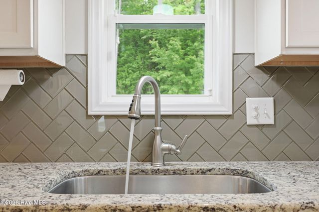 404 Holly Grove Drive, Winterville, NC 28590