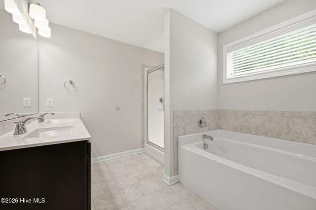 404 Holly Grove Drive, Winterville, NC 28590