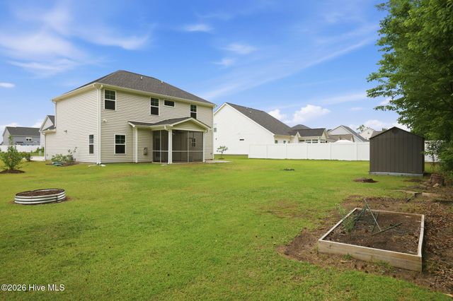404 Holly Grove Drive, Winterville, NC 28590