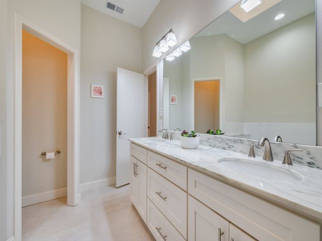 2522 Mallard Cove, Carrollton, TX 75006