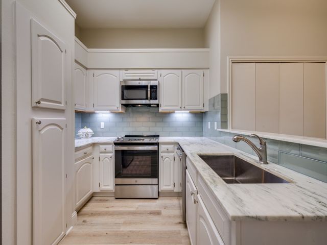 2522 Mallard Cove, Carrollton, TX 75006