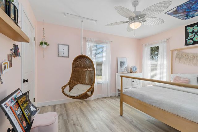 411 Oak ST, Bastrop, TX 78602