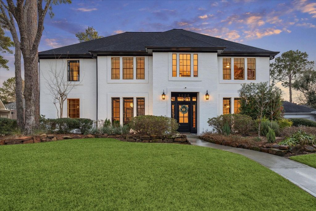 5806 Woodland Falls Drive, Kingwood, TX 77345