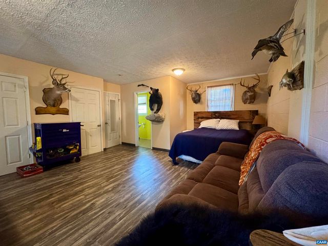 16 KINGSTON CT, Stuarts Draft, VA 24477