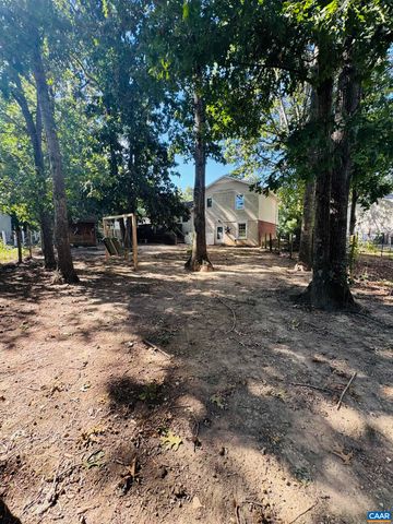 16 KINGSTON CT, Stuarts Draft, VA 24477