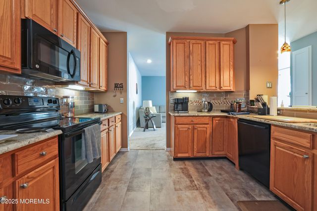 15 Shady Stream Road, Barnegat, NJ 08005