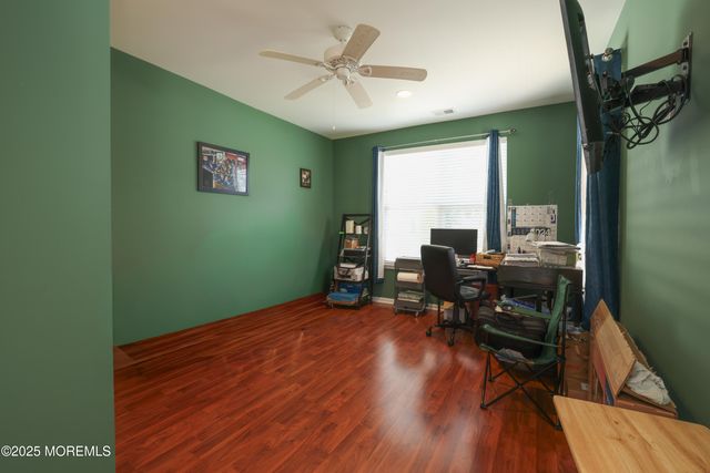 15 Shady Stream Road, Barnegat, NJ 08005