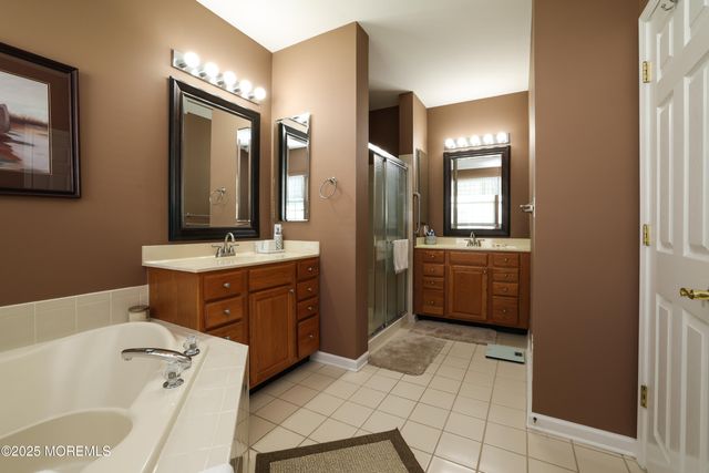 15 Shady Stream Road, Barnegat, NJ 08005