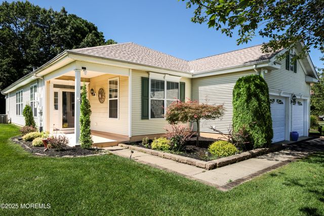 15 Shady Stream Road, Barnegat, NJ 08005