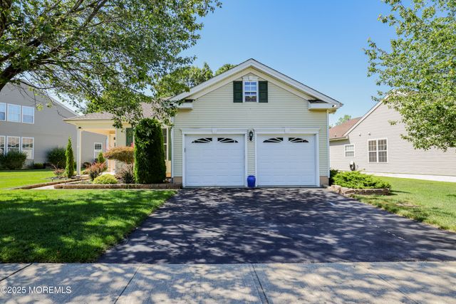 15 Shady Stream Road, Barnegat, NJ 08005