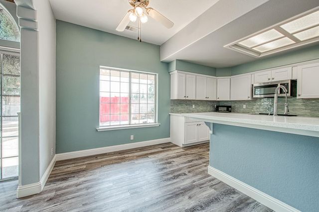 1021 E Niles Avenue, Fresno, CA 93720