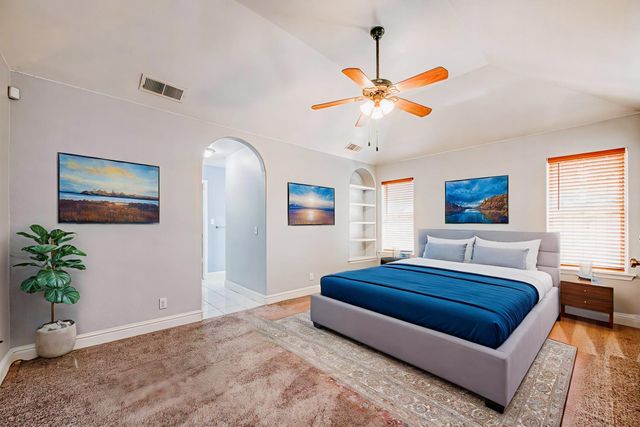 1021 E Niles Avenue, Fresno, CA 93720