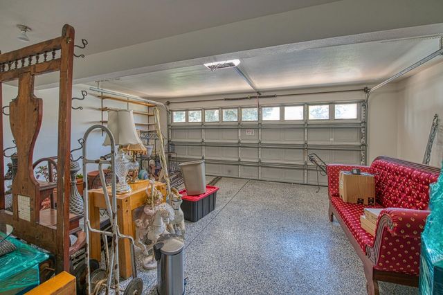 1021 E Niles Avenue, Fresno, CA 93720