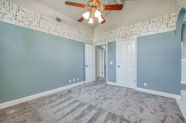 1021 E Niles Avenue, Fresno, CA 93720