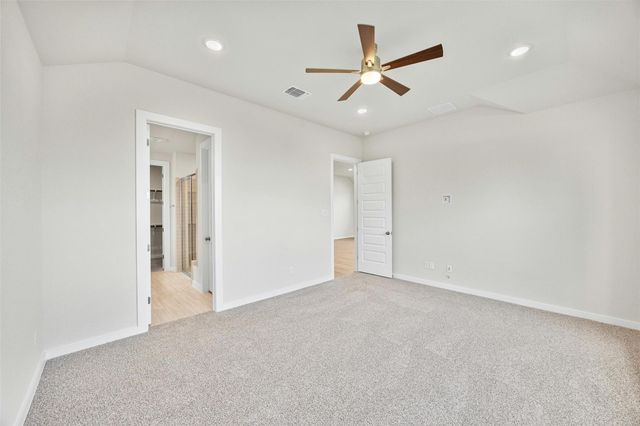 101 Cintilar ST, Liberty Hill, TX 78642