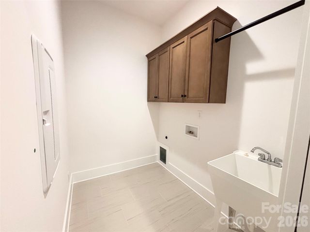 2976 Alveston Drive NW, Concord, NC 28027