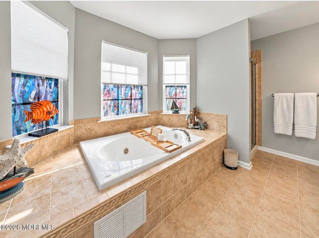 50 Hawthorne Drive, Tinton Falls, NJ 07753