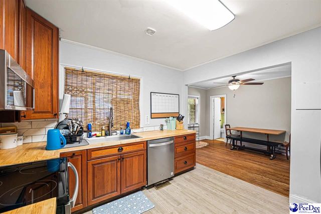 600 Greenway Dr, Florence, SC 29501