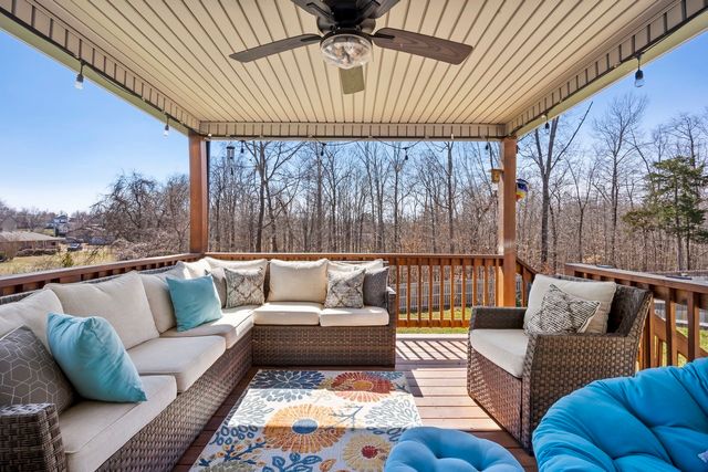 2474 Shadowood Rd, Clarksville, TN 37043