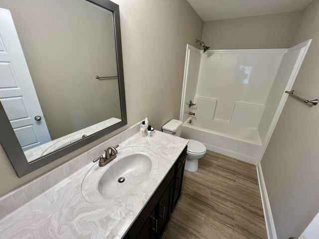 2474 Shadowood Rd, Clarksville, TN 37043