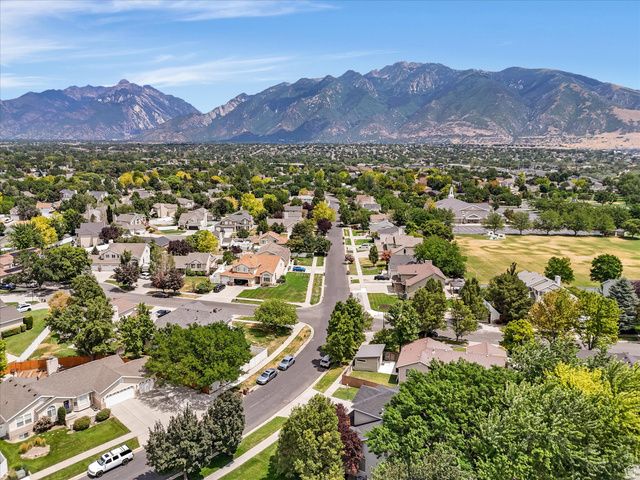 178 E THORNBERRY DR, Draper, UT 84020