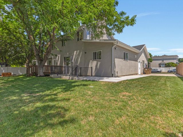 178 E THORNBERRY DR, Draper, UT 84020