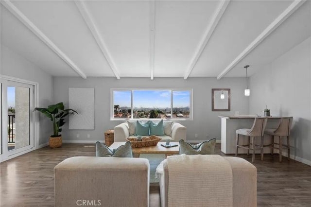 1127 W 2nd, San Pedro, CA 90731