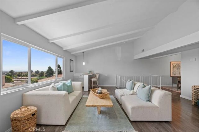 1127 W 2nd, San Pedro, CA 90731