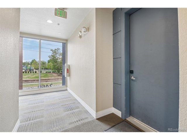 2460 W 29th Ave 202, Denver, CO 80211