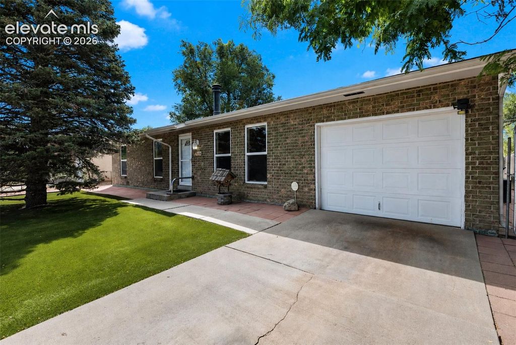 403 Shield Road, Fountain, CO 80817 — photo 2