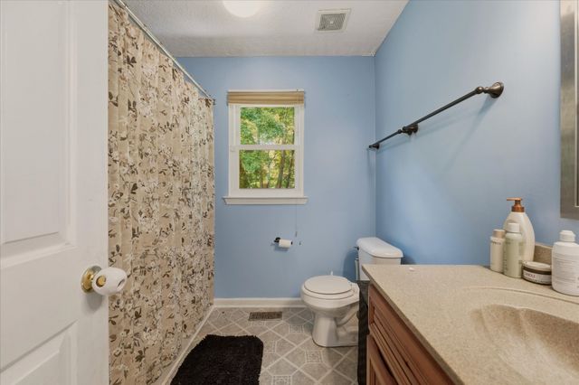 1080 Cedar Creek Village Rd, Mount Juliet, TN 37122