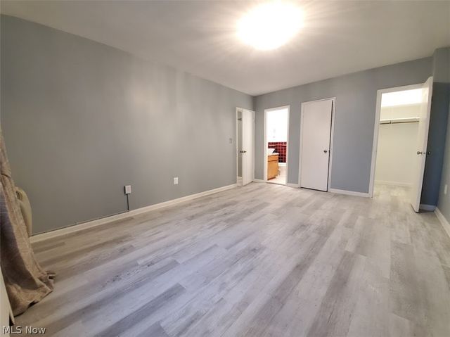 11820 Edgewater Drive 417, Lakewood, OH 44107