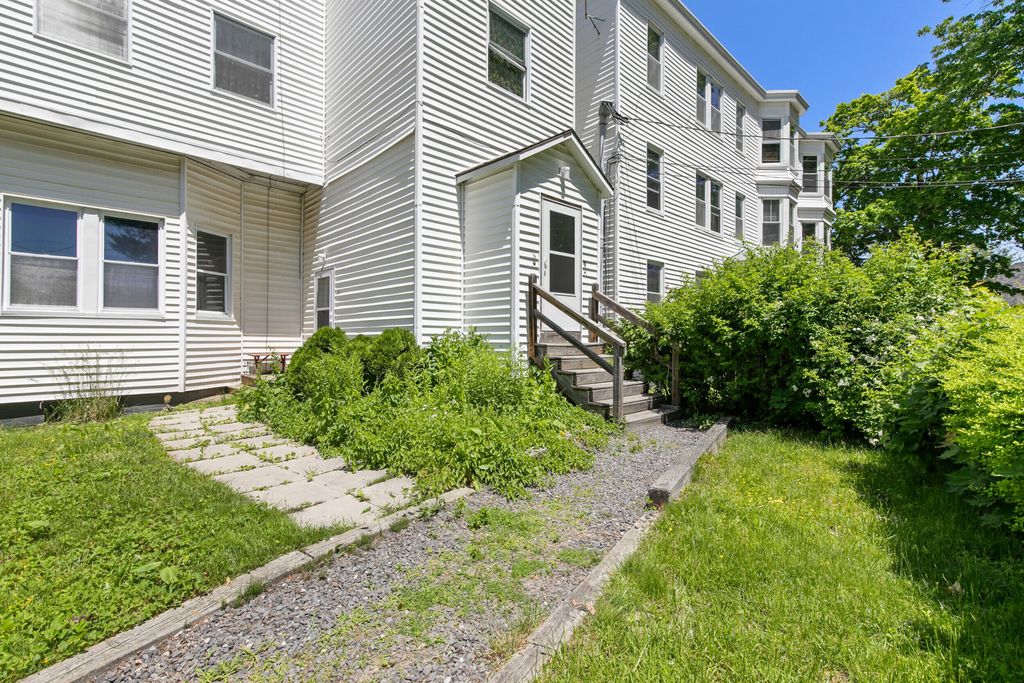 7 Huntress Street, Portland, ME 04102 — photo 4