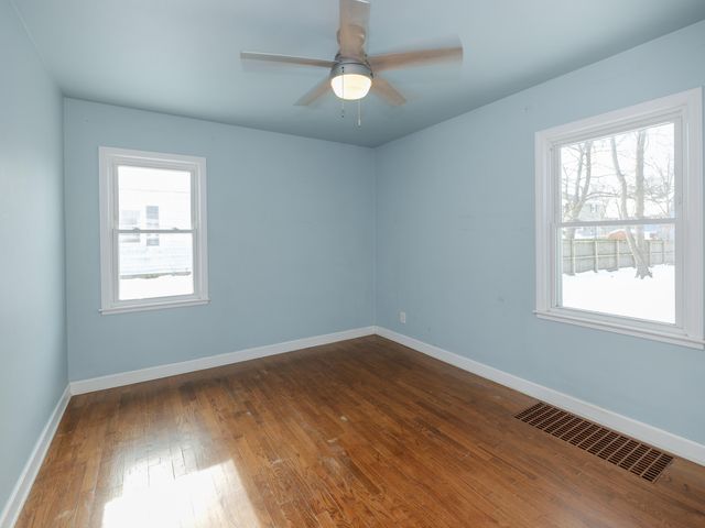 3826 Oakland Drive, Kalamazoo City, MI 49008