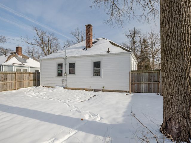 3826 Oakland Drive, Kalamazoo City, MI 49008