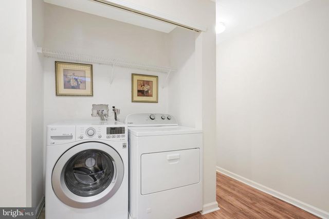 16 HIGH MEADOWS DR, Sicklerville, NJ 08081