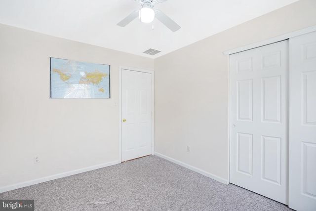 16 HIGH MEADOWS DR, Sicklerville, NJ 08081